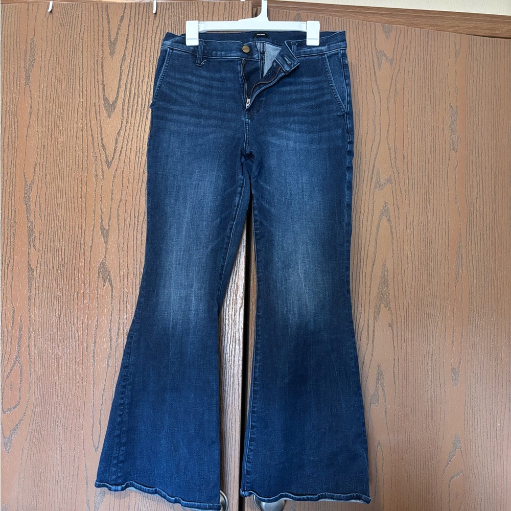 Express Women's Blue Flared Jeans